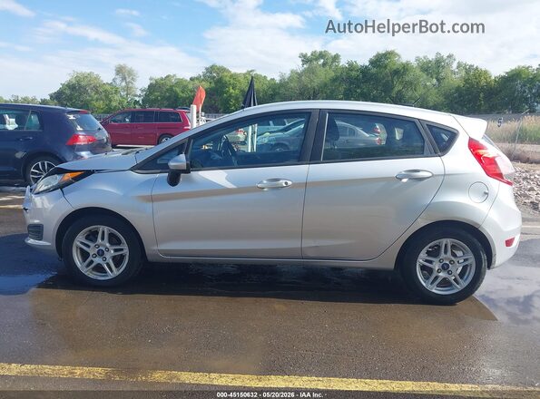 3FADP4EJXHM113104 2017 FORD FIESTA Silver Vista interior de 360 grados