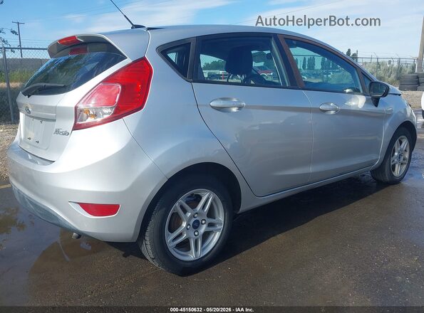 3FADP4EJXHM113104 2017 FORD FIESTA Silver Trasero derecho
