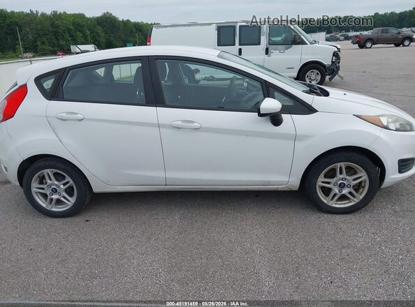 3FADP4EJXKM101977 2019 FORD FIESTA White Вид задньої частини салону