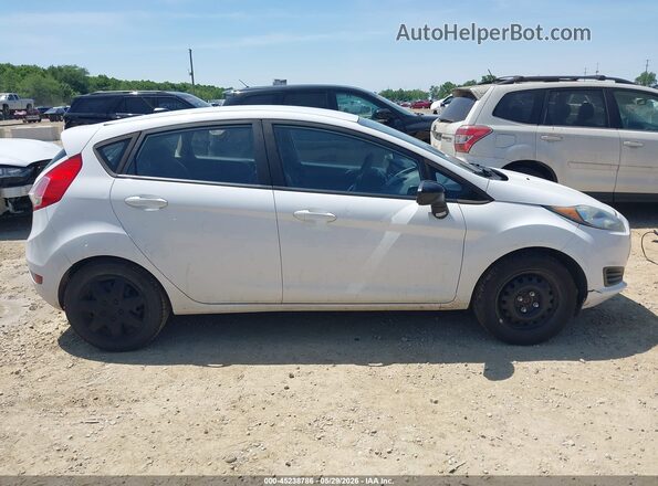 3FADP4TJ0GM143889 2016 FORD FIESTA White Vista interior trasera