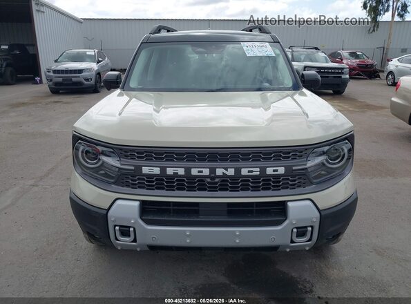 3FMCR9DA4SRE70699 2025 FORD BRONCO SPORT Cream Вид щитка приладів