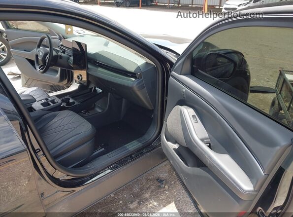 3FMTK1R42SMA11399 2025 FORD MUSTANG MACH-E Черный Вид салона спереди