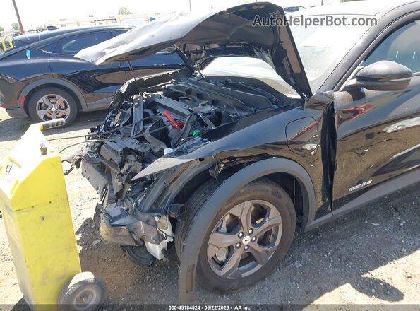 3FMTK1RMXNMA28388 2022 FORD MUSTANG MACH-E Черный Вид спереди