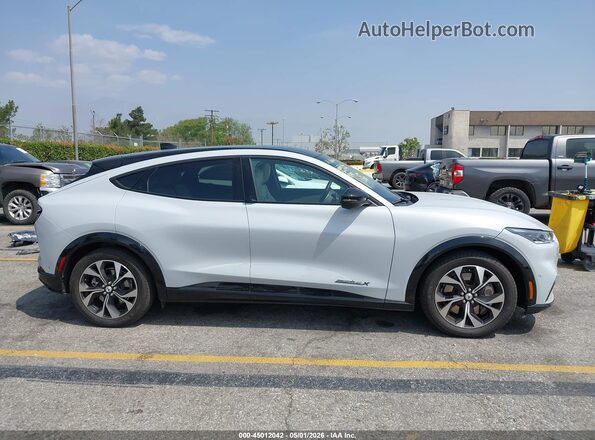 3FMTK3R73PMA41430 2023 FORD MUSTANG MACH-E PREMI Silver Панорамний вид салону 360°