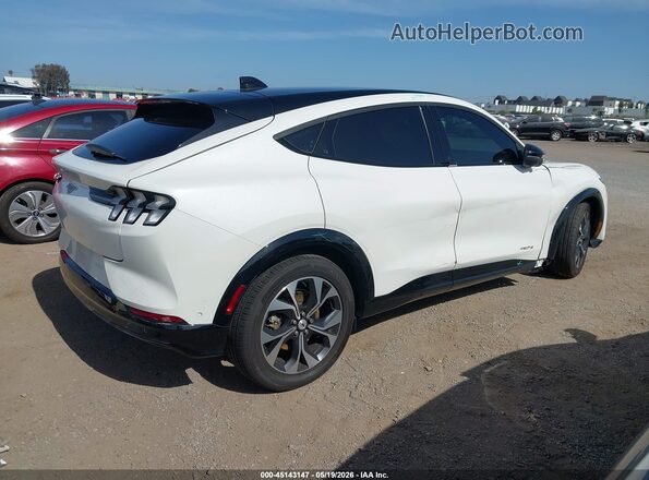 3FMTK3RM1PMA46437 2023 FORD MUSTANG MACH-E White უკანა მარჯვენა