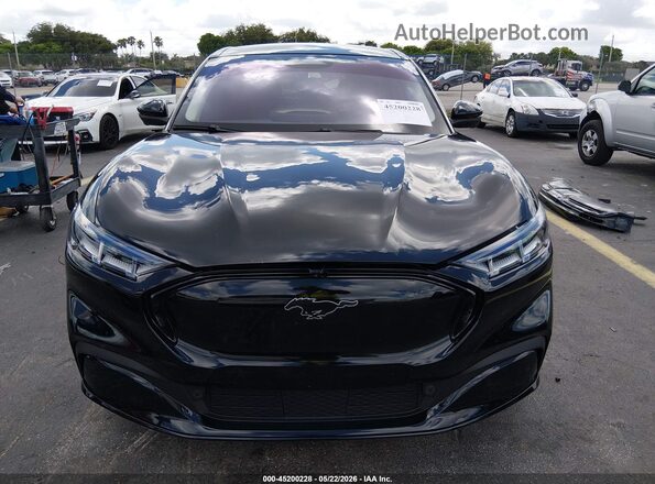 3FMTK3RM2MMA24121 2021 FORD MUSTANG MACH-E Черный Вид задней части салона