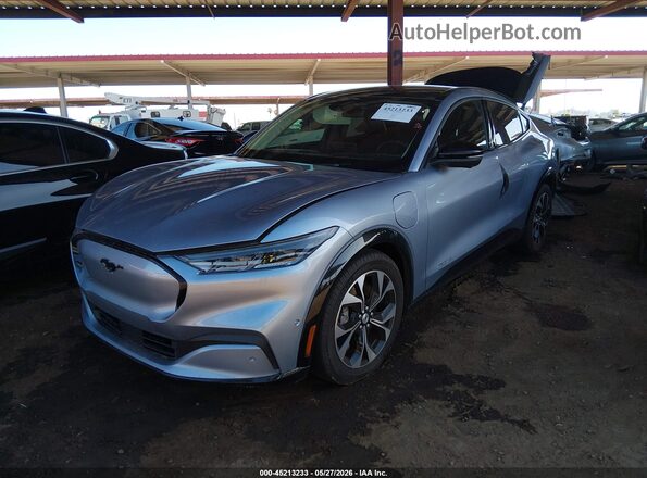 3FMTK3RM2NMA30437 2022 FORD MUSTANG MACH-E Silver Vista tres cuartos delantera izquierda