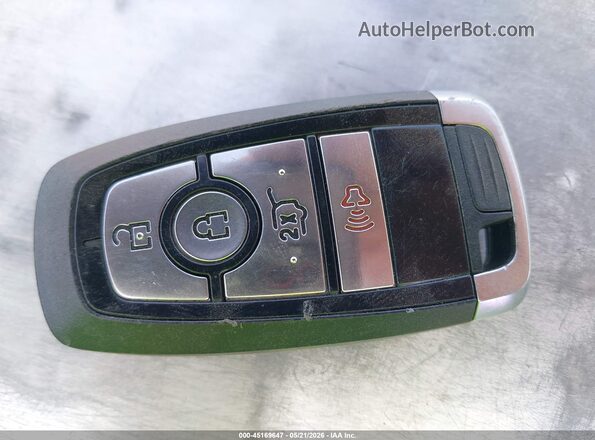 3FMTK3SS2NMA43732 2022 FORD MUSTANG MACH-E Фиолетовый Вид панели приборов