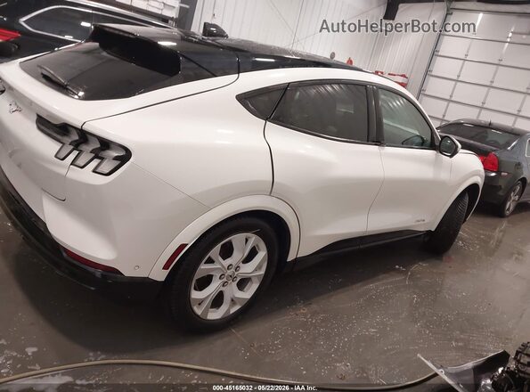 3FMTK3SS8NMA25400 2022 FORD MUSTANG MACH-E White Սալոնի հետևի տեսք