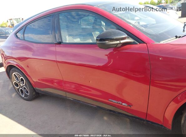 3FMTK4SE7PMA75224 2023 FORD MUSTANG MACH-E Red უკანა სალონის ხედი