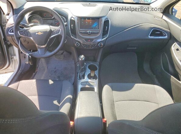 3G1BE6SM4JS652359 2018 CHEVROLET CRUZE Белый Вид панели приборов
