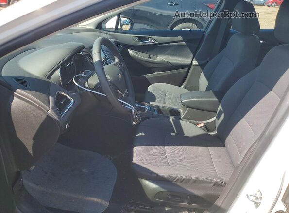 3G1BE6SM4JS652359 2018 CHEVROLET CRUZE Белый Вид салона спереди