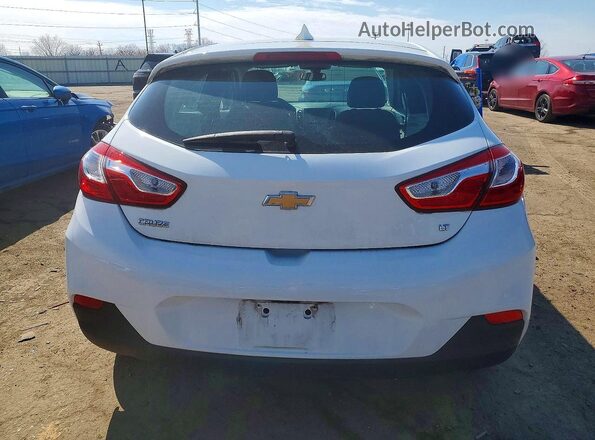 3G1BE6SM4JS652359 2018 CHEVROLET CRUZE Белый Вид сзади