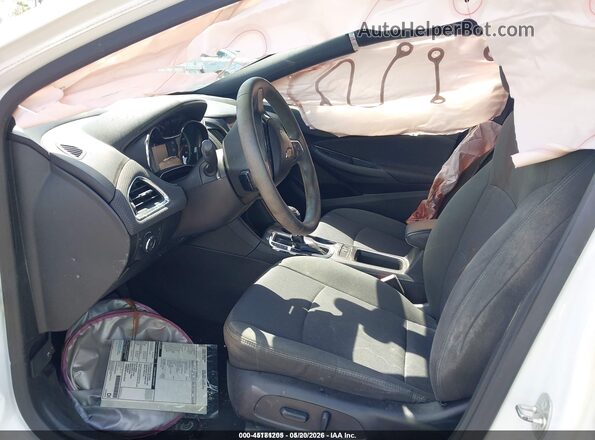 3G1BE6SM7HS583032 2017 CHEVROLET CRUZE White Front interior view