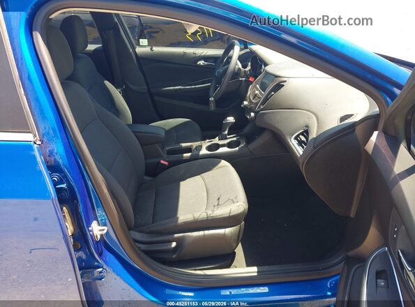 3G1BE6SM7JS654509 2018 CHEVROLET CRUZE Blue Widok wnętrza z przodu