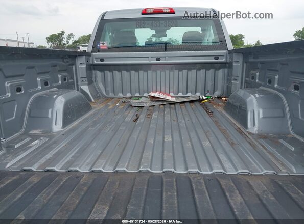 3GCNAAEK7TG146608 2026 CHEVROLET SILVERADO Silver Widok naklejki z numerem VIN