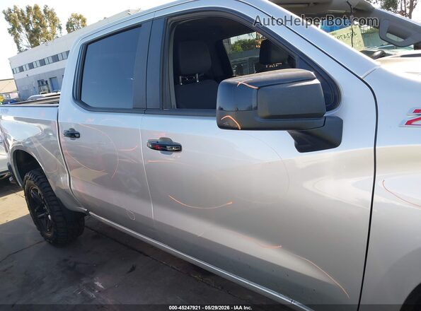 3GCPYFED2MG126299 2021 CHEVROLET SILVERADO Silver Widok wnętrza 360 stopni