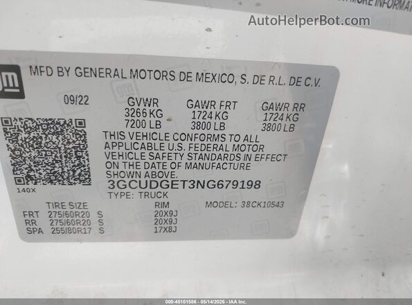3GCUDGET3NG679198 2022 CHEVROLET SILVERADO White Vista del compartimento del motor