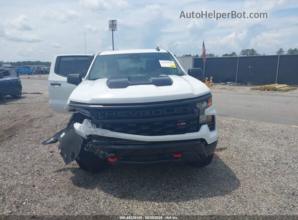 3GCUKCED6TG205380 2026 CHEVROLET SILVERADO White ხელსაწყოთა პანელის ხედი