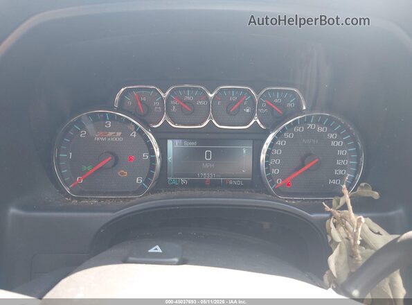 3GCUKREC2JG117174 2018 CHEVROLET SILVERADO White Հետևի նստատեղերի տեսք