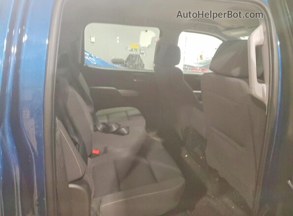 3GCUKREC3JG120911 2018 CHEVROLET SILVERADO Blue Հետևի նստատեղերի տեսք