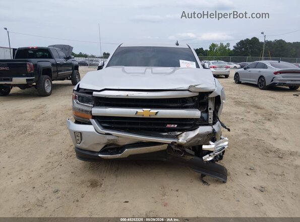3GCUKREC4HG413503 2017 CHEVROLET SILVERADO Silver Widok zestawu wskaźników