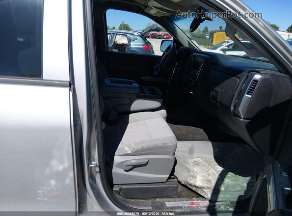 3GCUKREC6HG495041 2017 CHEVROLET SILVERADO Silver წინა სალონის ხედი