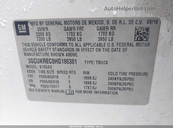 3GCUKREC8HG186381 2017 CHEVROLET SILVERADO White Engine compartment view