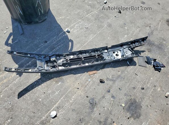 3GCUYEED8LG416090 2020 CHEVROLET SILVERADO Серебряный Вид подкапотного пространства