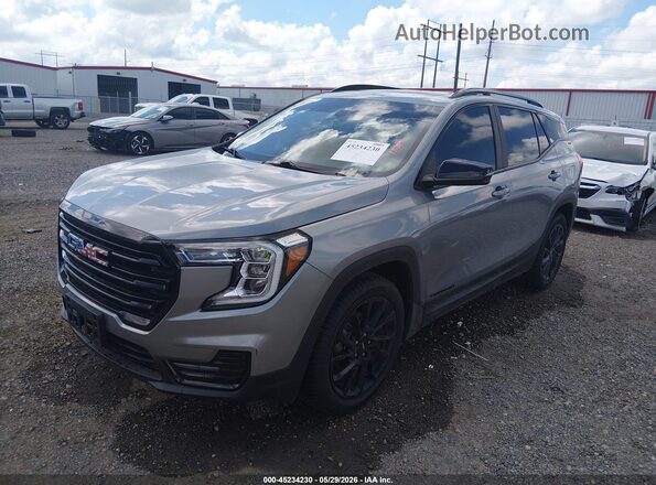 3GKALMEG8PL120395 2023 GMC TERRAIN Серебряный Вид спереди