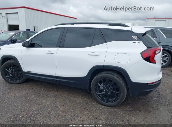 3GKALMEG8RL381271 2024 GMC TERRAIN White Widok wnętrza 360 stopni