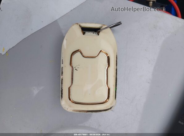 3GKALMEV2KL338999 2019 GMC TERRAIN White Dashboard view
