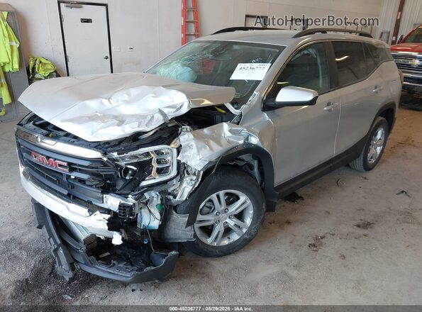3GKALMEV3NL130179 2022 GMC TERRAIN Серебряный Вид спереди