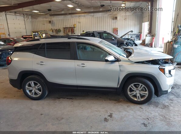 3GKALMEV3NL130179 2022 GMC TERRAIN Серебряный Вид задней части салона