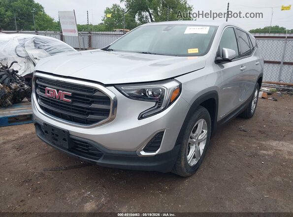 3GKALMEV4LL106292 2020 GMC TERRAIN Silver Vista tres cuartos delantera izquierda