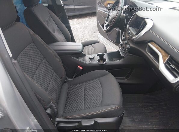 3GKALMEV6JL314932 2018 GMC TERRAIN Серебряный Вид салона спереди