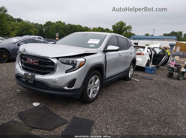 3GKALMEV7JL197765 2018 GMC TERRAIN Silver Vista tres cuartos delantera izquierda