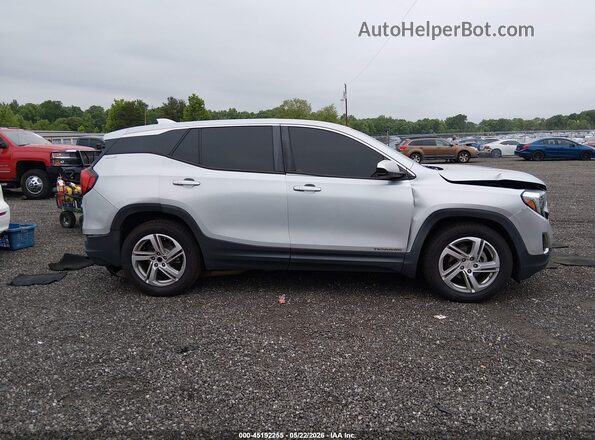 3GKALMEV7JL197765 2018 GMC TERRAIN Silver Vista interior trasera