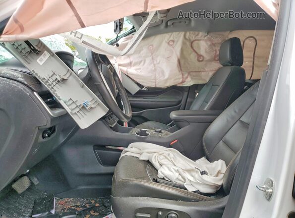 3GKALPEV7LL112704 2020 GMC TERRAIN White Widok wnętrza z przodu