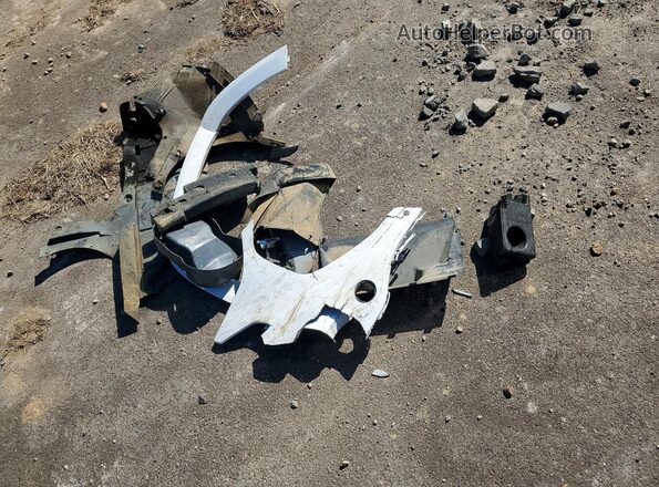 3GKALSEX0LL137061 2020 GMC TERRAIN White Вид підкапотного простору