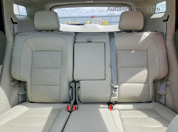 3GKALXEX6JL139634 2018 GMC TERRAIN White Вид задніх сидінь