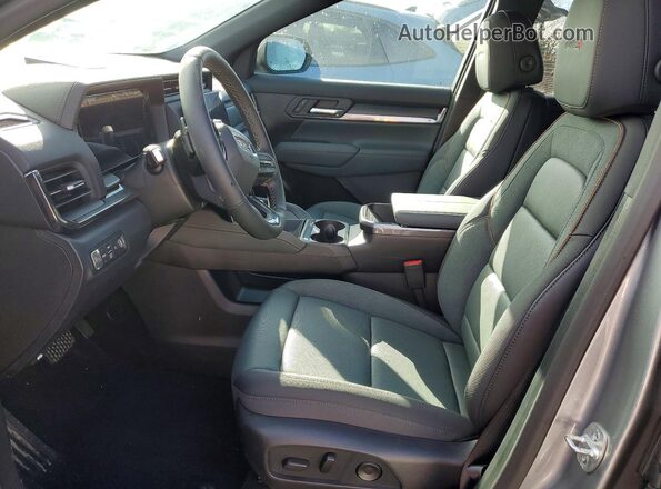 3GKALYEG2TL242574 2026 GMC TERRAIN Серебряный Вид салона спереди
