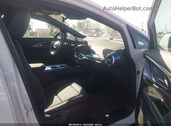 3GN7DNRP4TS128097 2026 CHEVROLET EQUINOX White Սալոնի դիմացի տեսք
