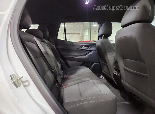 3GNAXHEG2SL316145 2025 CHEVROLET EQUINOX White Вид задньої частини салону