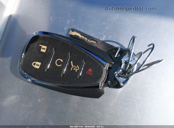 3GNAXJEV0JS639734 2018 CHEVROLET EQUINOX Серебряный 