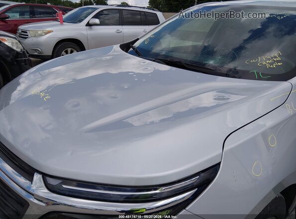 3GNAXKEV6NL198116 2022 CHEVROLET EQUINOX Silver Widok z przodu