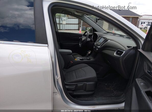 3GNAXKEV6NL198116 2022 CHEVROLET EQUINOX Silver Widok wnętrza z przodu