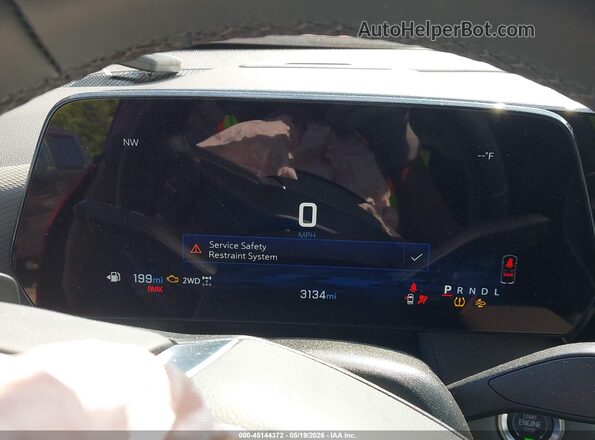 3GNAXPEG5TL159979 2026 CHEVROLET EQUINOX Maroon Widok tylnych siedzeń