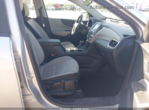 3GNAXSEV8MS166630 2021 CHEVROLET EQUINOX Серебряный Вид салона спереди