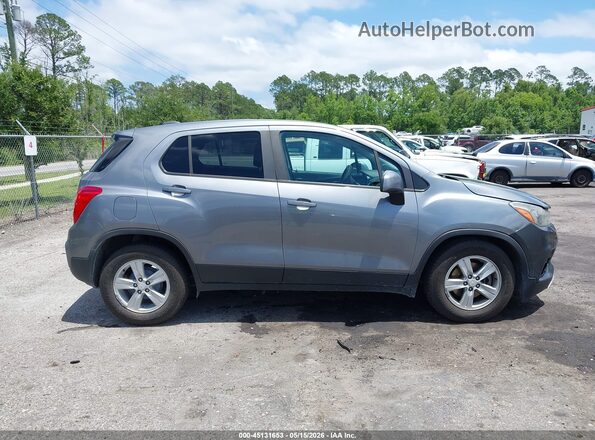 3GNCJKSB5LL286236 2020 CHEVROLET TRAX Gray Rear interior view